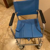 Sedia con WC per anziani e disabili