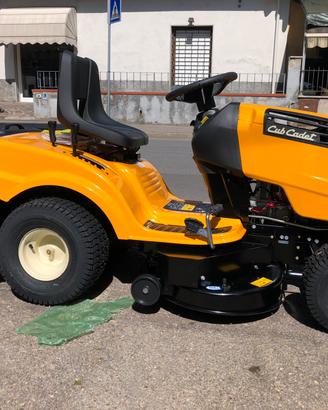 Trattorino tagliaerba CV 20 bicilindrico cm107