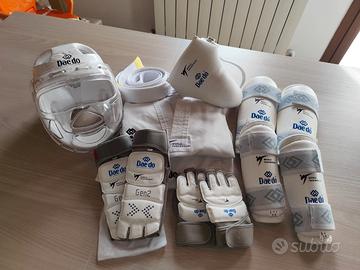 kit protezioni per il Taekwondo taglia xs...