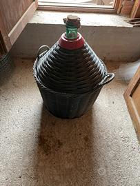 Damigiane e Botte in legno per vino