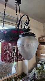 lampadario vintage con tre lampade + una al centro