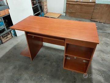 scrivania da ufficio