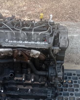 motore G9U 2.5 trafic Vivaro Primastar Renault 