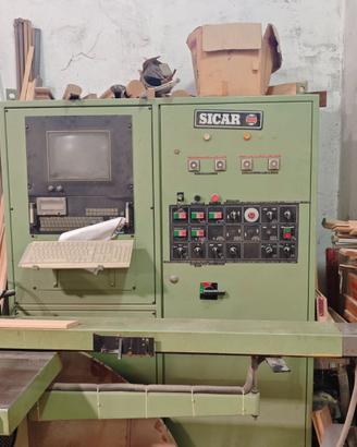 Centro di lavoro angolare per serramenti in legno 