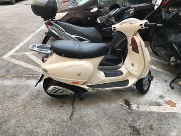 RICAMBI-Piaggio vespa et 125 +  motore km 9 mila
