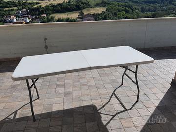 Tavolo portatile e pieghevole