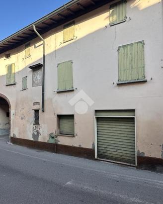CASA DI CORTE A VAIANO CREMASCO