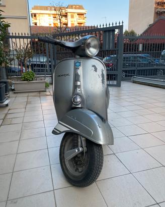 Vespa rally 200 conservato