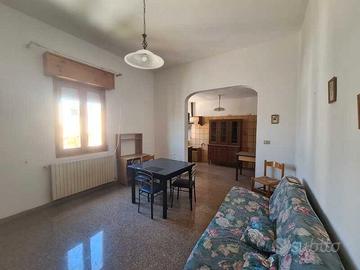 Ampia abitazione con giardino