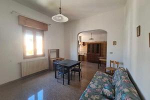 Ampia abitazione con giardino