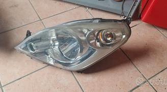 Faro sinistro suzuki splash. Possibilità di spediz