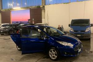Ford fiesta 1.4 titanium benzina gpl