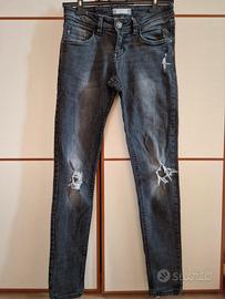 Terranova hot sale jeans strappati