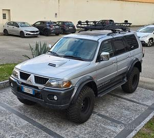 Mitsubishi Pajero Sport 2.5D WARRIOR
