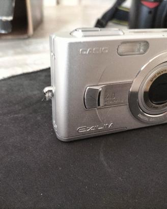 Casio Exilim Silver - Metal Body - Digicam Vintage