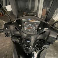 Sh 125 i honda scooter