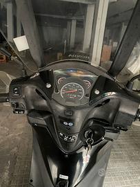 Sh 125 i honda scooter