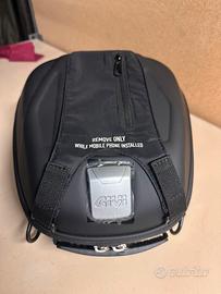 Borsa serbatoio GIVI ST602B Tanklock 4L - NUOVA