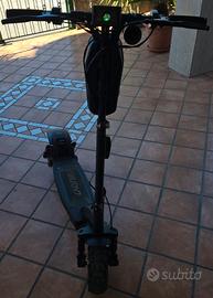 monopattino laotie es8 