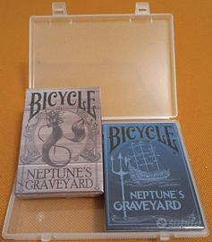 Coppia di mazzi di carte Neptunes Graveyard