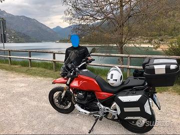 Moto Guzzi V85 TT - 2020