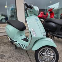NUOVA Vespa 50 Primavera modello 2026