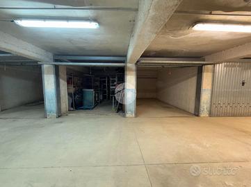 BOX A ROCCA DI MEZZO