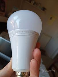 Lampadina smart WiFi 12W