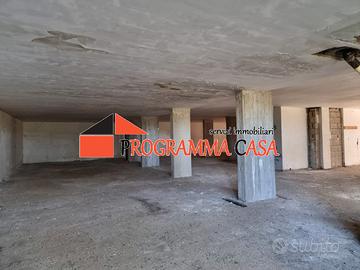 Pomezia v fratelli bandiera magazzino deposito 325