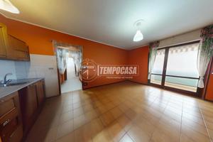 VOLPIANO BILOCALE CON RISCALDAMENTO AUTONOMO.