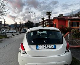 Lancia ypsilon eco chic gpl