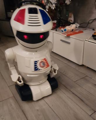 robot emilio