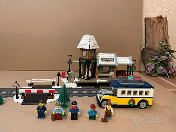 Lego Creator Winter Village Station 10259