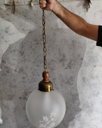 Lampadario a boccia in vetro
