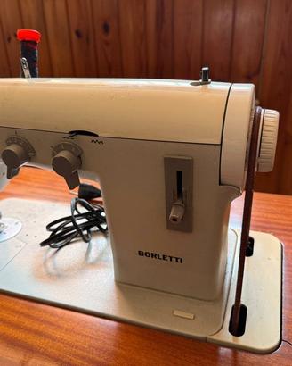 Macchina da cucire Borletti 1096 vintage