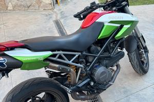 Hypermotard 796