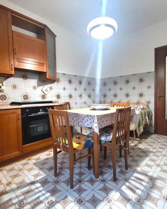 4 LOCALI A CASTELNUOVO BELBO