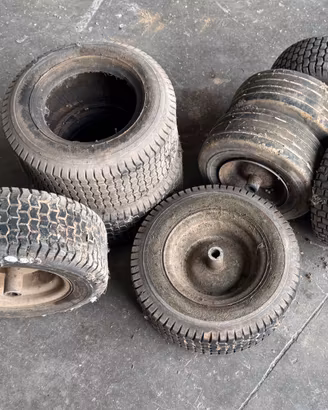 Ruote trattorino tagliaerba