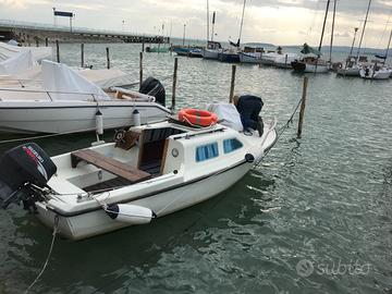 Barca a motore e relativo posto barca a Passignano