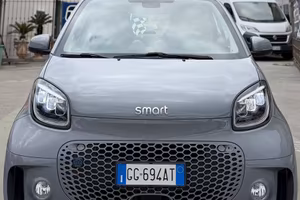 Smart Fortwo EQ Racingrey