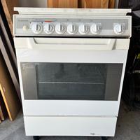 Cucina a gas con forno anche per pizza