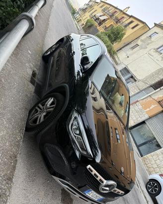 Mercedes-Benz GLA 200 d - Full Optional