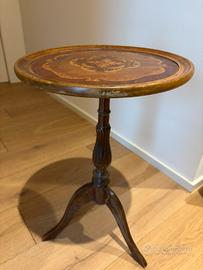 Tavolino in legno