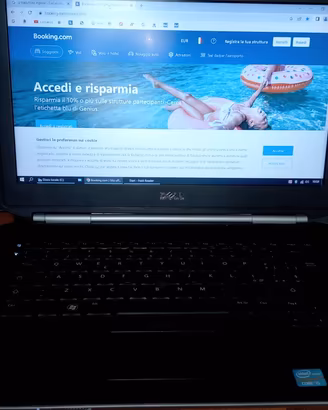 notebook Intel i5 acad HDMI TV office webcam