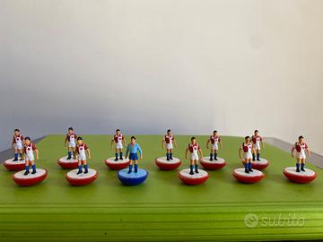 Subbuteo squadra Slavia Praga 1970 dipinta a mano