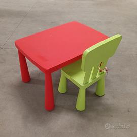 TAVOLO CON SEDIA
