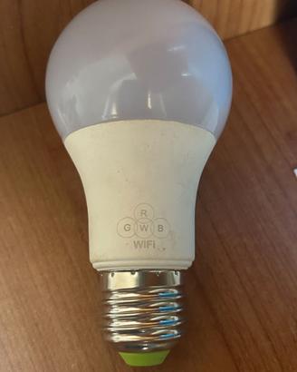 Lampadina SmartWifi Magic Home Alexa prezzo libero