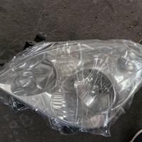 Faro anteriore sx Toyota Corolla Verso