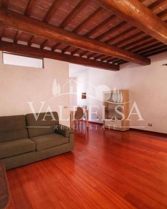 Casa indipendente di 117 m² con 5 locali a Poggibo