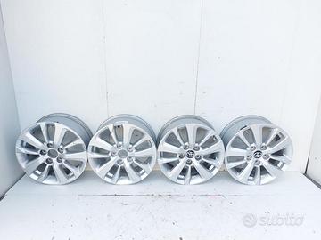 426110DK50 SET CERCHI IN LEGA R16 TOYOTA YARIS CRO